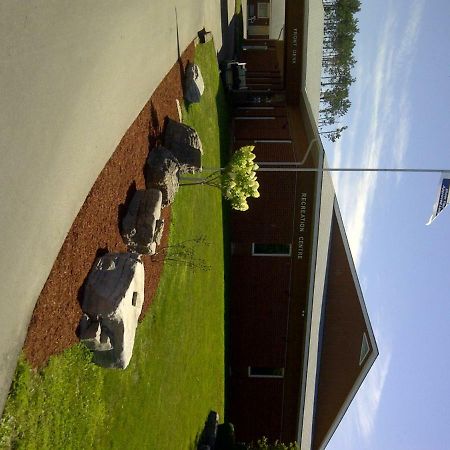 Red Pine Inn & Conference Centre Alliston Eksteriør bilde