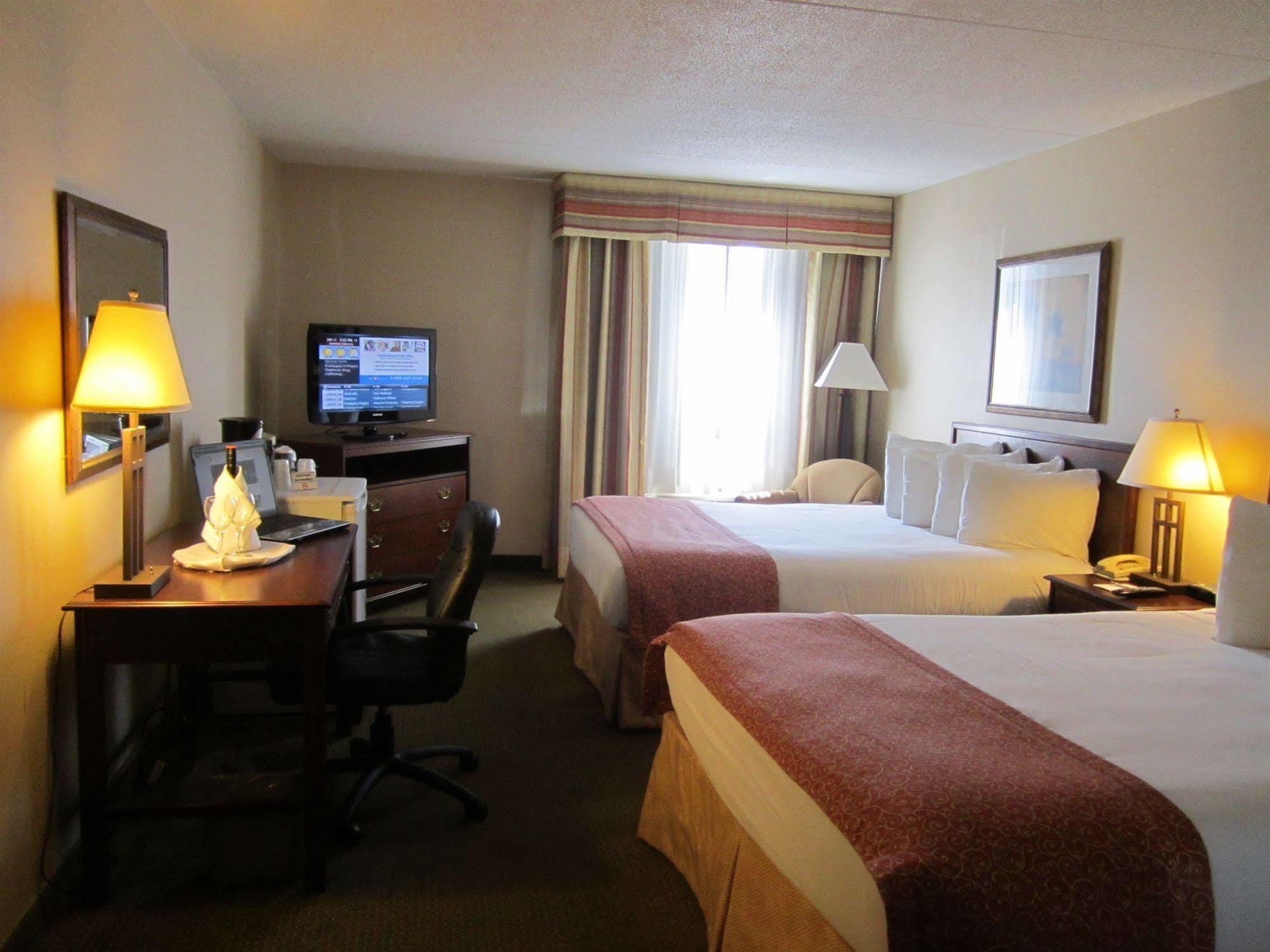 Red Pine Inn & Conference Centre Alliston Eksteriør bilde